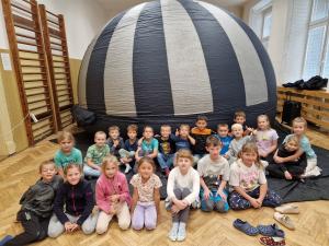 II. C ve sférickém kině 1